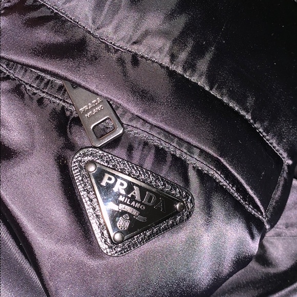 100% authentic Prada Puffer Coat - Picture 4 of 5